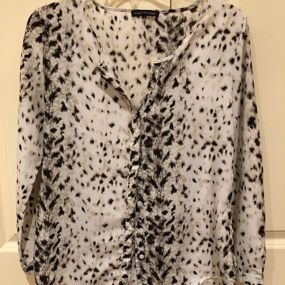 Animal print Button down blouse - Picture 1 of 3